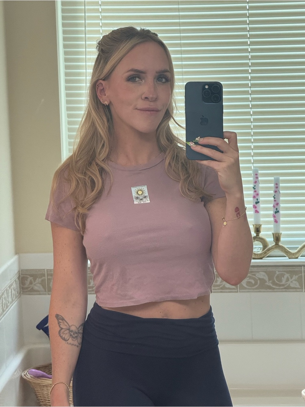 Women’s Cropped Crewneck Tee in Dusty Mauve